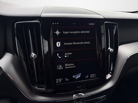 Volvo XC60 15 of 18