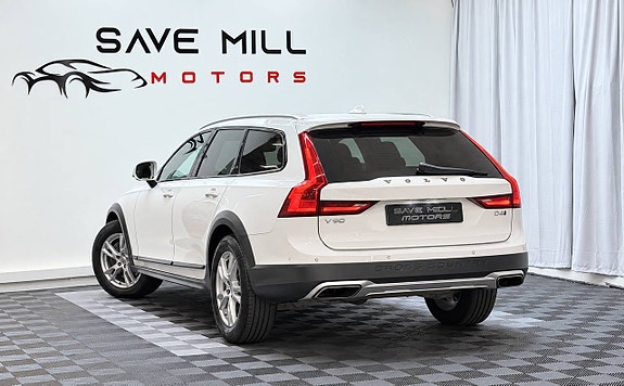 Volvo V90 Cross Country 4 of 12