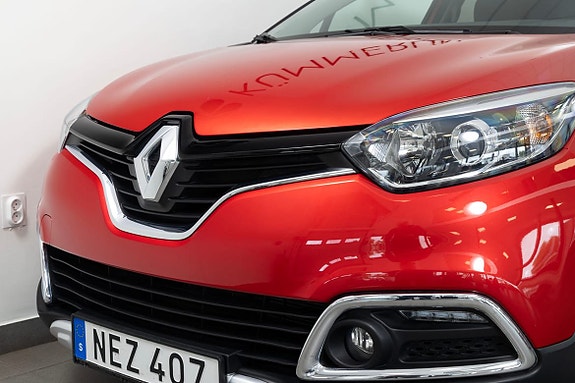 Renault Captur 3 of 21