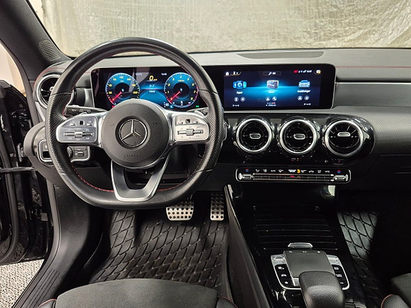 Mercedes-Benz CLA180 6 of 8