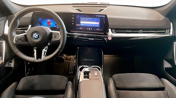 BMW X1 4 of 9