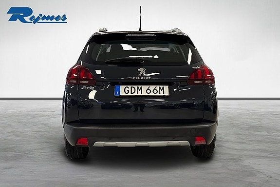 Peugeot 2008 4 of 20