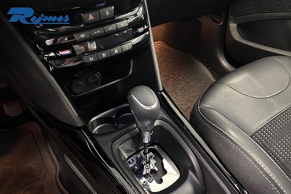 Peugeot 2008 16 of 20