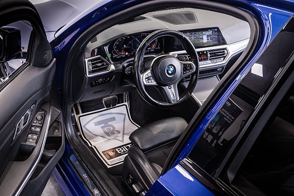 BMW 320d 11 of 27