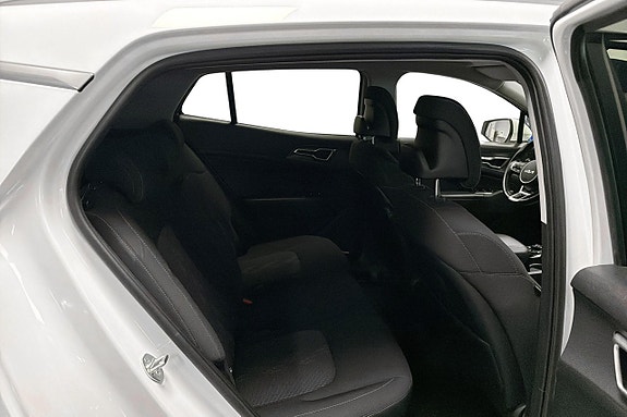 Kia Sportage 13 of 23