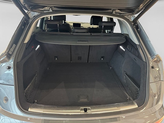 Audi Q5 4 of 12
