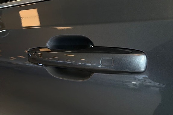 Volvo V90 10 of 23