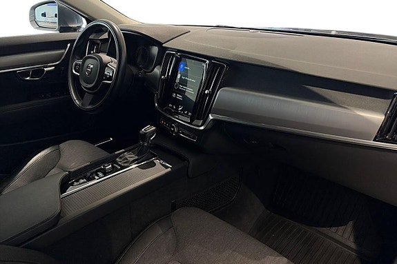 Volvo V90 16 of 23