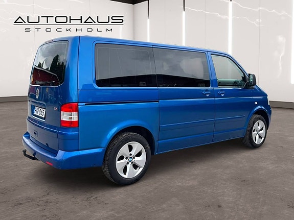 Volkswagen Multivan 4 of 18