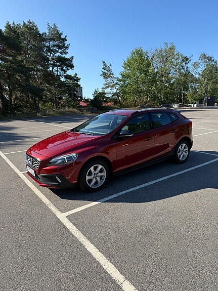 Volvo V40 Cross Country 4 of 10