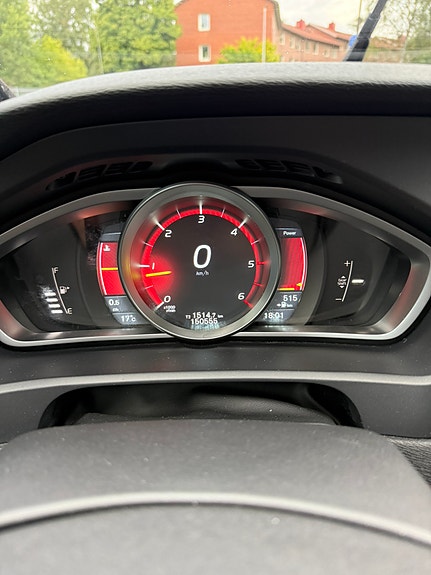 Volvo V40 Cross Country 10 of 10