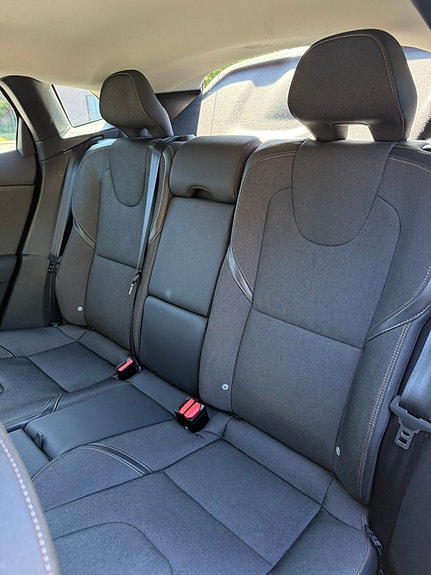 Volvo V40 Cross Country 7 of 10