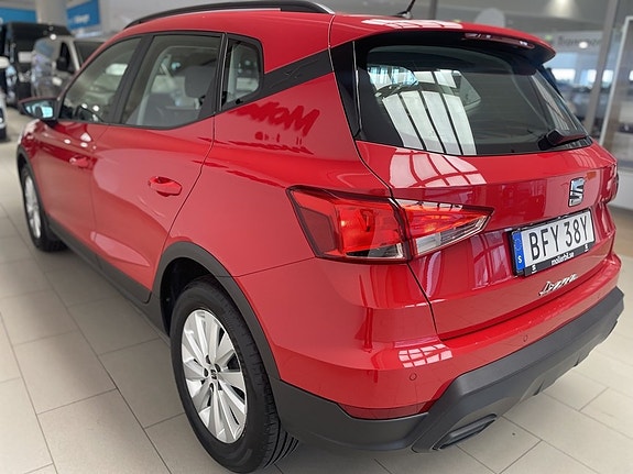 Seat Arona 9 of 19