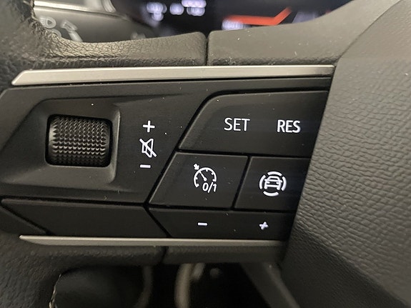 Seat Arona 14 of 19