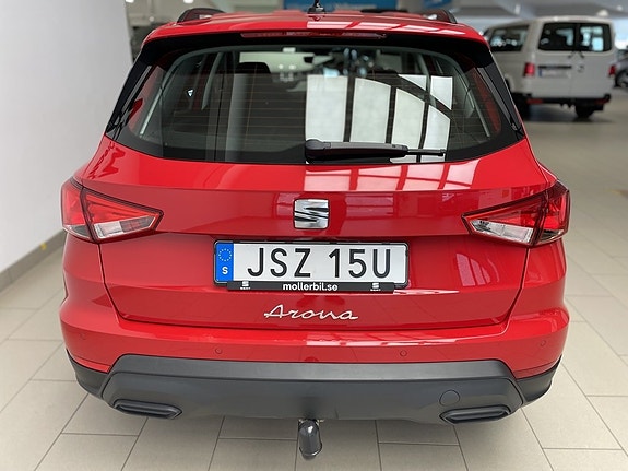 Seat Arona 8 of 19