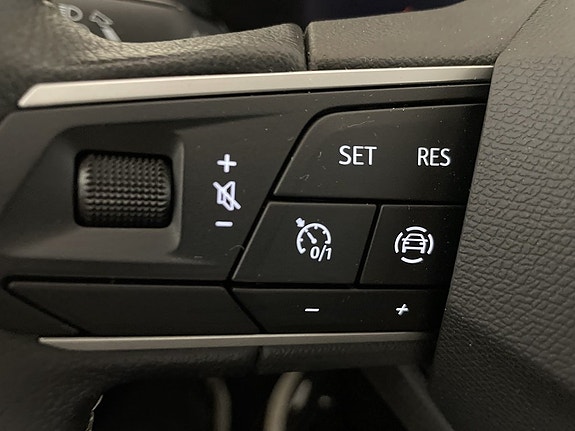 Seat Arona 14 of 19
