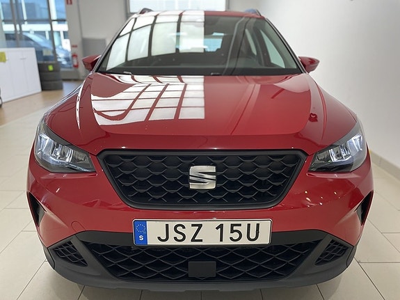 Seat Arona 3 of 19