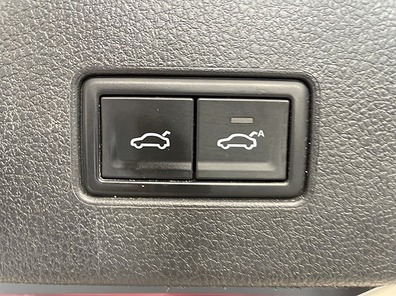 Volkswagen Passat 9 of 22