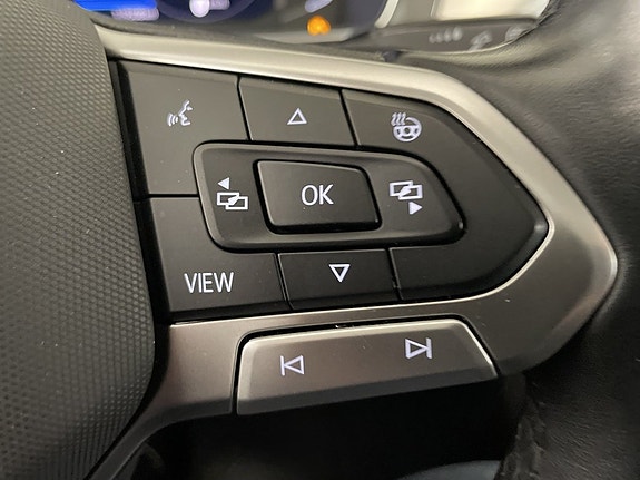 Volkswagen Passat 17 of 22