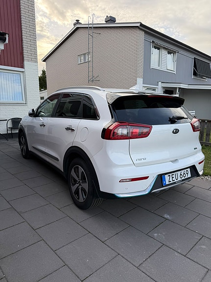 Kia Niro 4 of 9