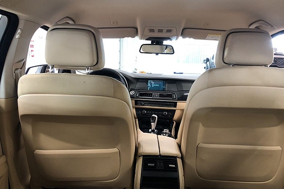 BMW 520 13 of 15