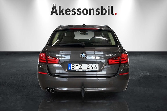 BMW 520 4 of 15