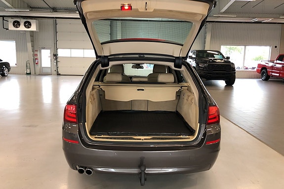 BMW 520 12 of 15