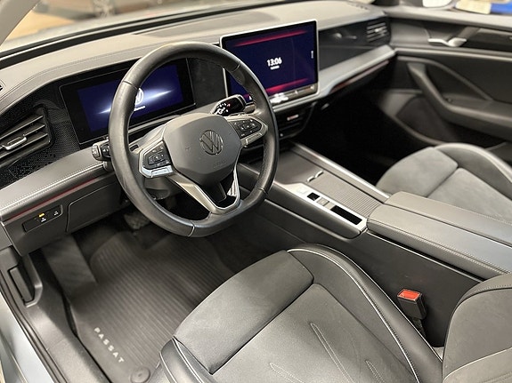 Volkswagen Passat 7 of 24