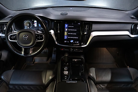 Volvo V60 18 of 27