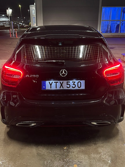 Mercedes-Benz A250 6 of 9