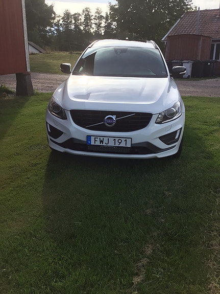 Volvo XC60 5 of 9