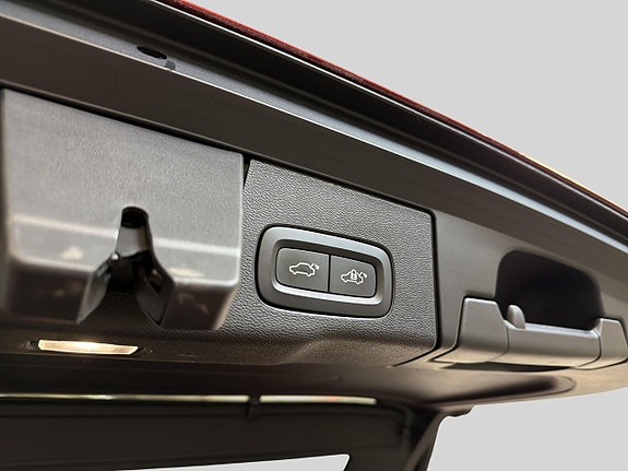 Volvo XC60 19 of 30