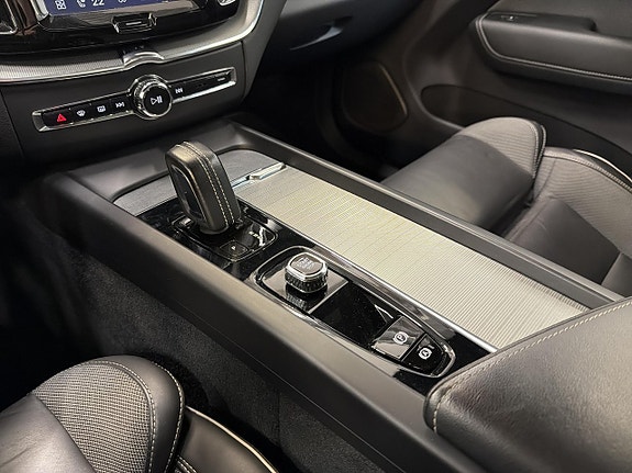 Volvo XC60 24 of 30