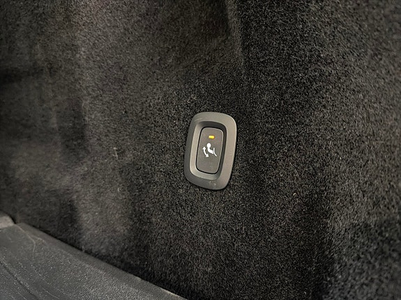 Volvo XC60 20 of 30