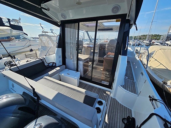 Jeanneau Merry Fisher 895 - 2 X Yamaha F 150 8 of 24