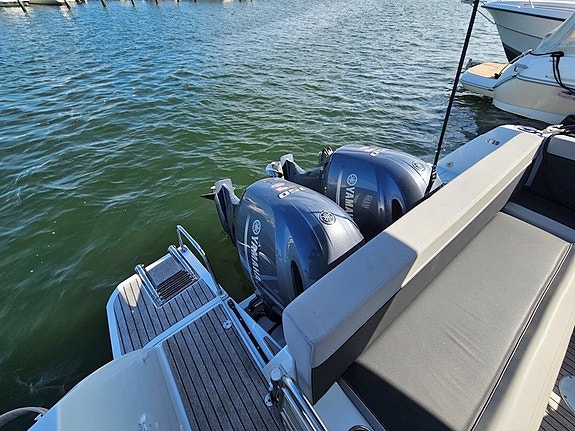 Jeanneau Merry Fisher 895 - 2 X Yamaha F 150 7 of 24