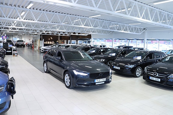 Volvo V90 3 of 19