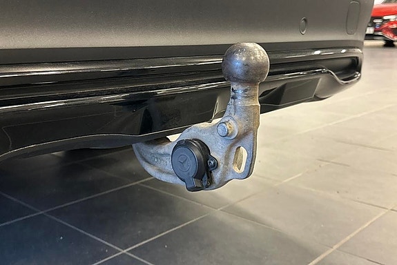 Mercedes-Benz E300 de 15 of 18