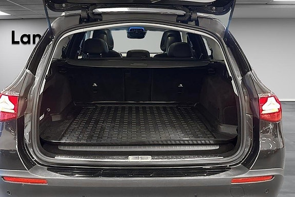Mercedes-Benz E300 de 14 of 18