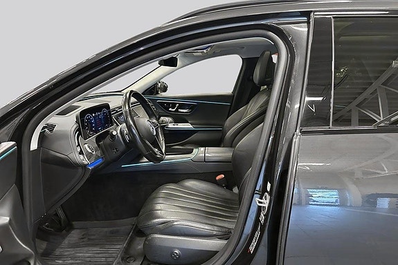 Mercedes-Benz E300 de 8 of 18