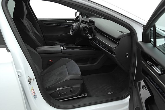 Volkswagen ID.7 23 of 30