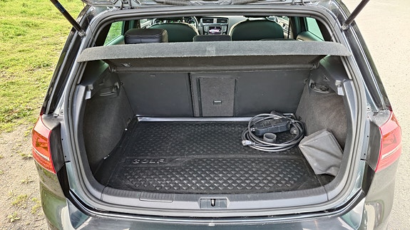 Volkswagen Golf VII 14 of 19