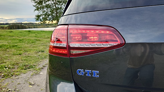Volkswagen Golf VII 6 of 19