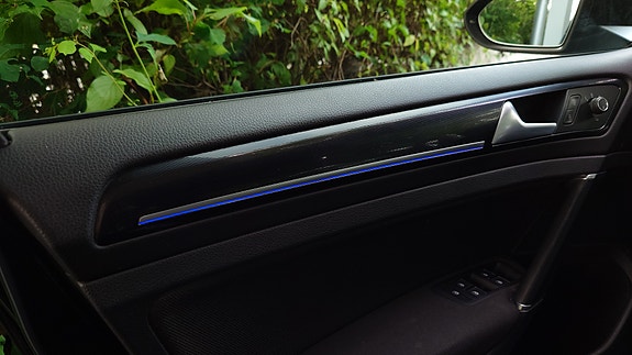 Volkswagen Golf VII 17 of 19