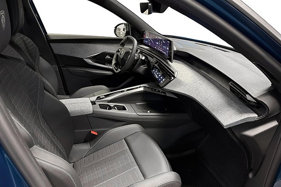 Peugeot e-3008 11 of 20