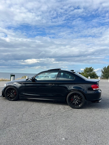 BMW 120d 2 of 6