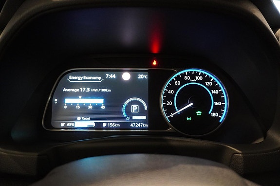 Nissan Leaf 11 of 12