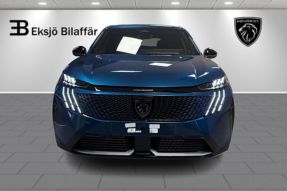 Peugeot e-3008 2 of 20