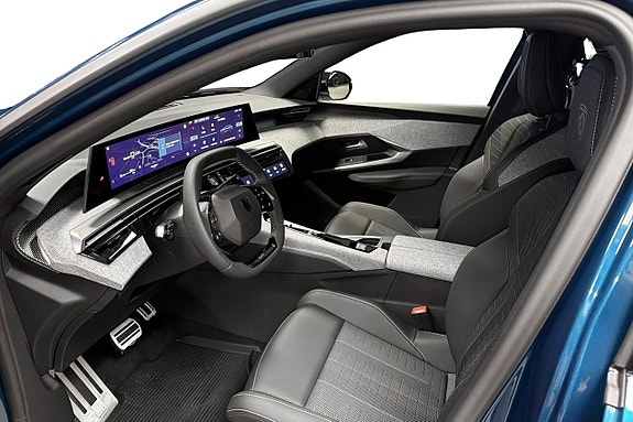 Peugeot e-3008 10 of 20