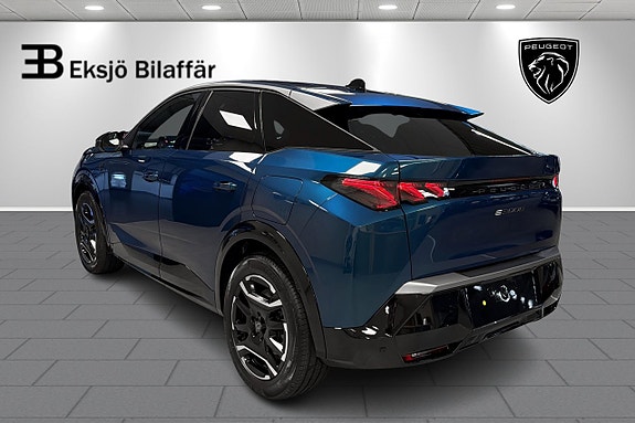 Peugeot e-3008 8 of 20